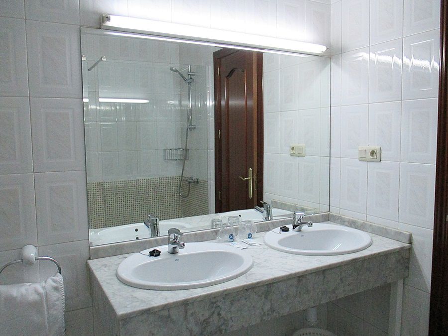 Hotel Perales Talavera de la Reina Exterior foto